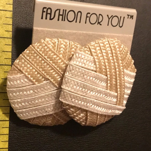 Tan & White Thread Color Block Wrapped Earrings - Picture 7 of 8